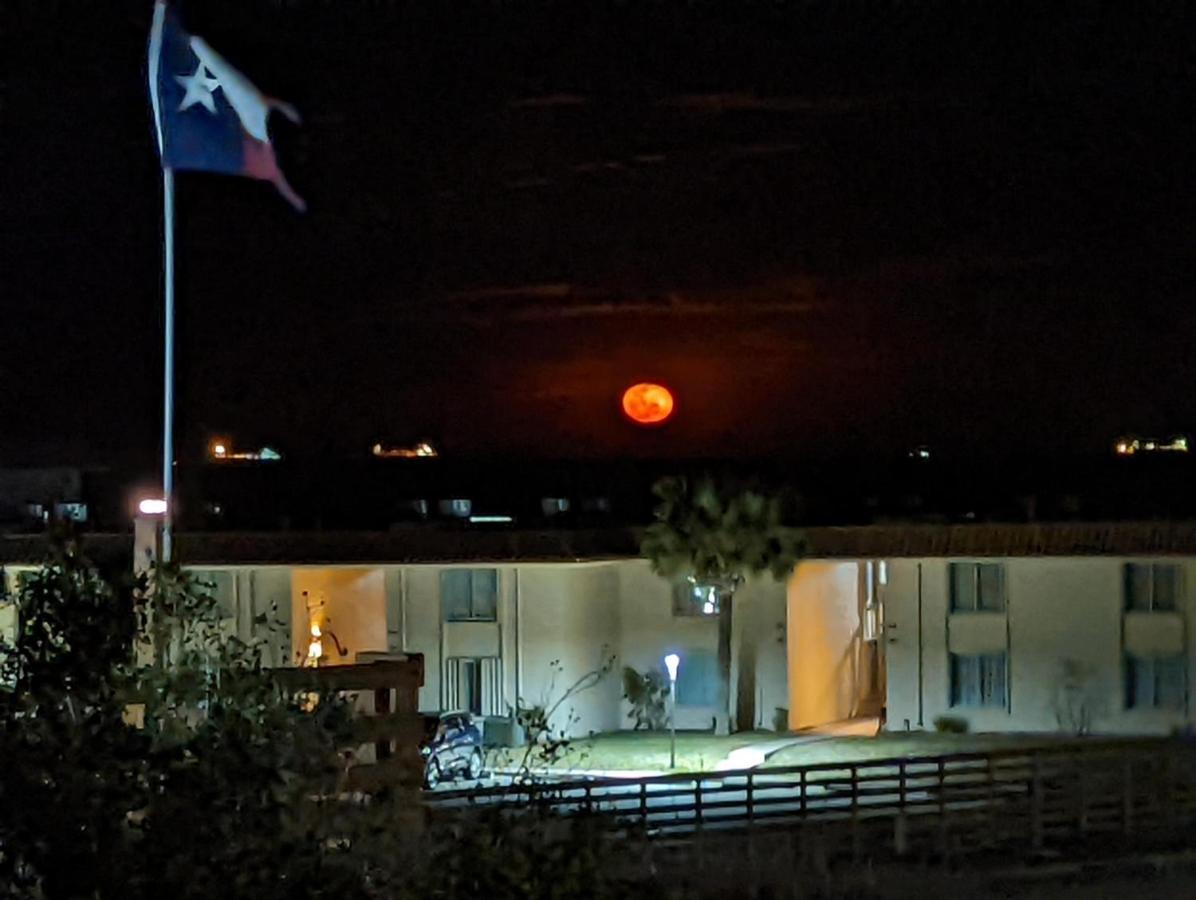 Belles Sea Inn Port Aransas Exterior photo