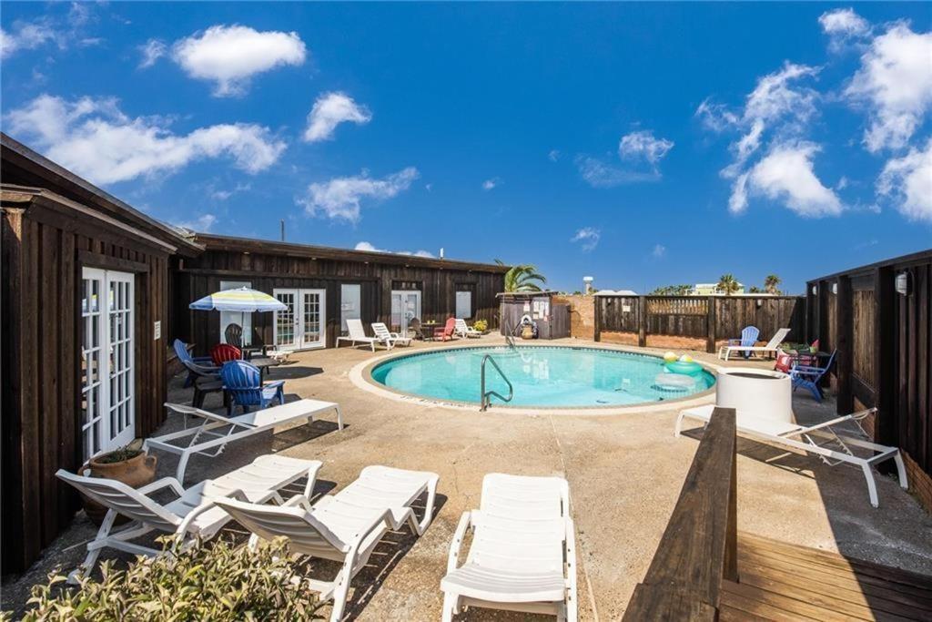 Belles Sea Inn Port Aransas Exterior photo